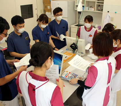 救急蘇生チームカンファレンス風景